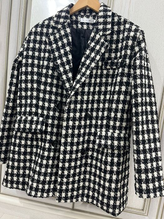 Пиджак новый,как полупальто на синтепоне