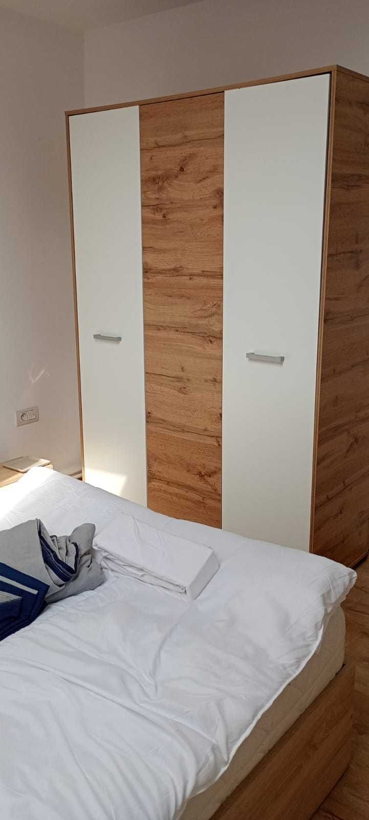 Apartament 3 camere b-dul Sudului-Spital Judetean