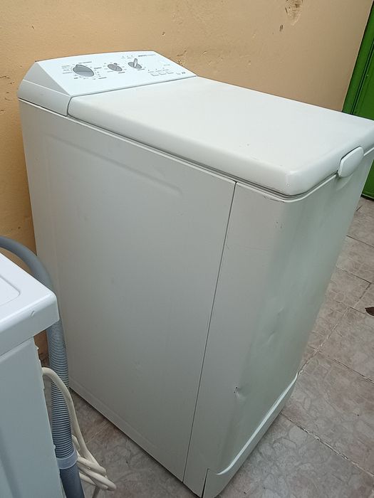 Mașină de spălat rufe Privileg verticală