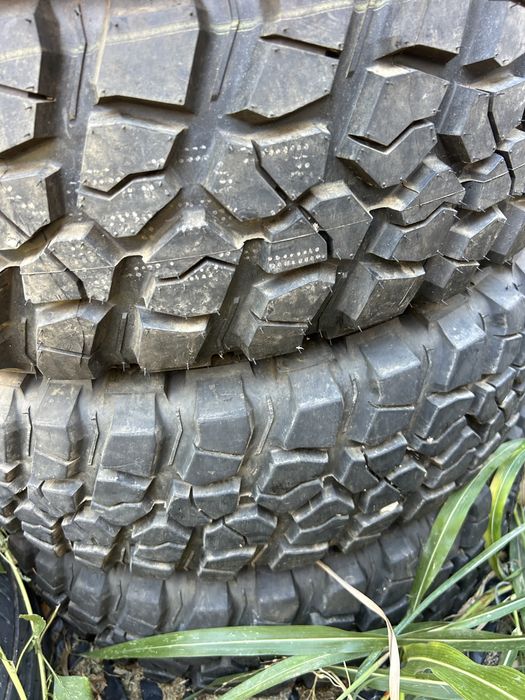 255 75 17 Goodrich  at Noi