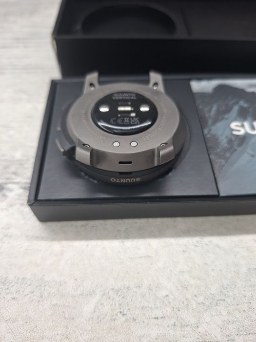 Suunto Vertical Titanium Solar Black