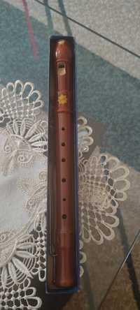 Vând flaut din lemn