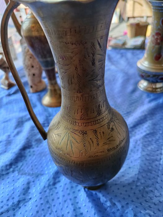 Вазы две из  латуни