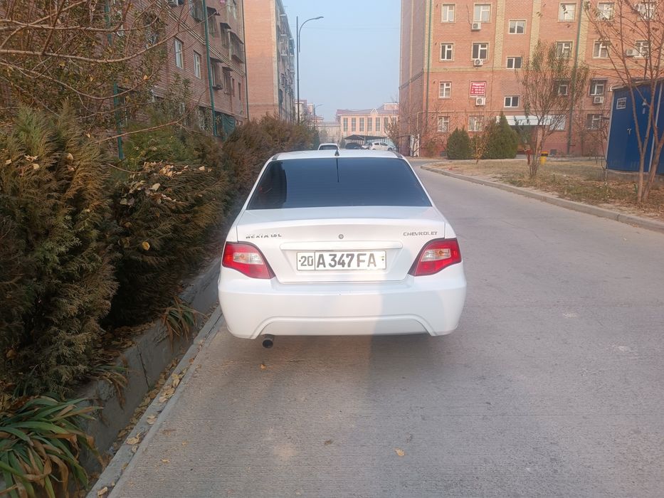 Нексия 2. Срочно сотилади.