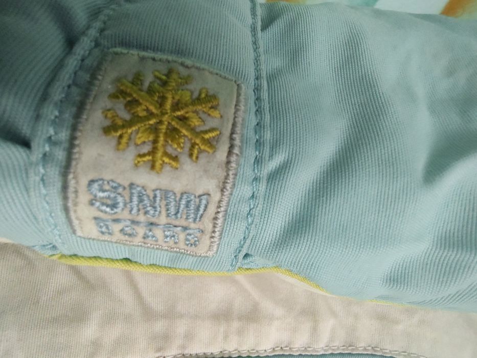 GEACĂ impermeabilă pentru sky,zăpadă,frig,de firmă SNOWBOARD.