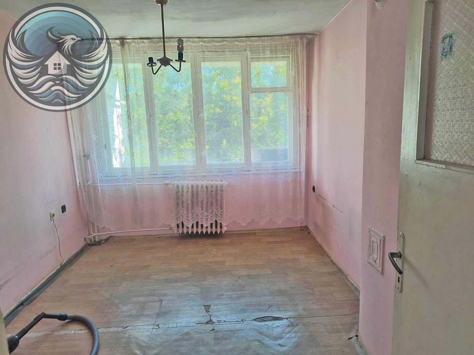 Тристаен Апартамент Идеален Център