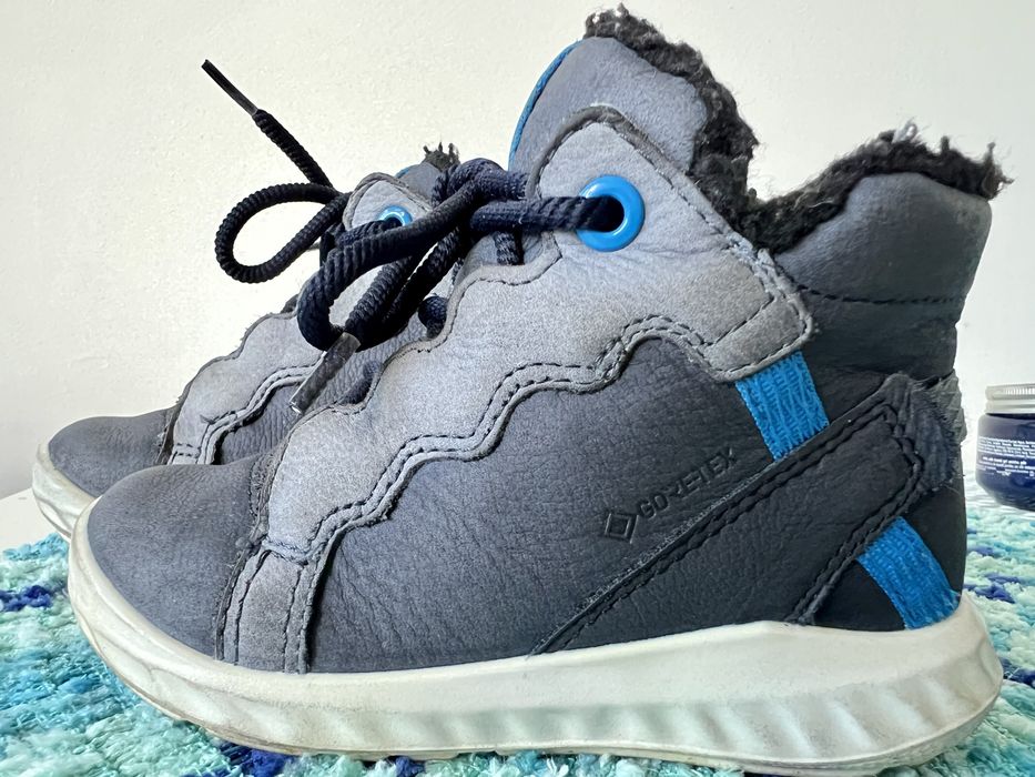 Ghetute ecco goretex imblanite marimea 23 impecabile