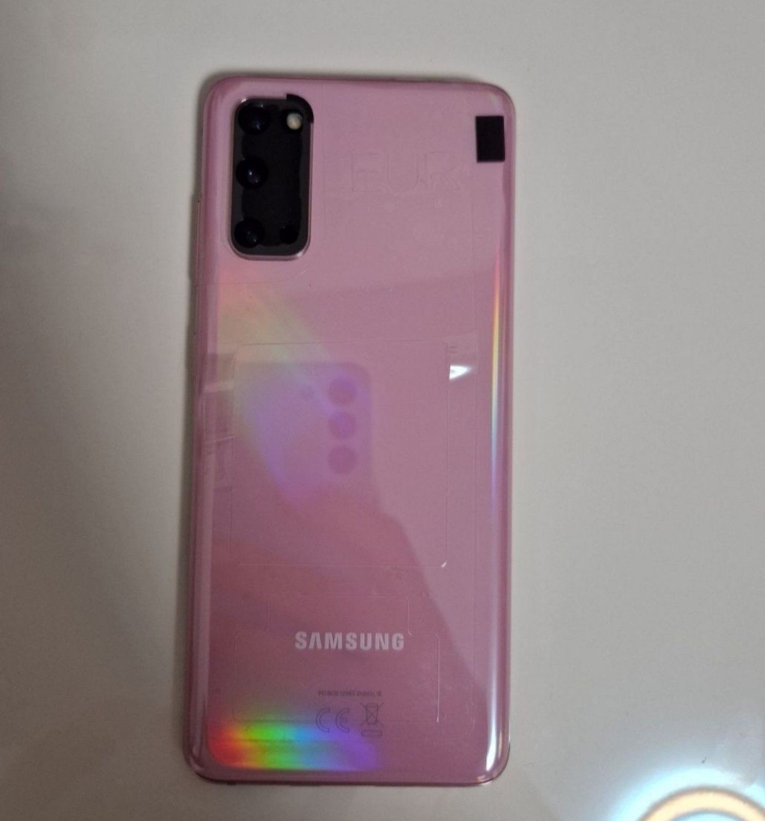 Samsung S20 pink като нов