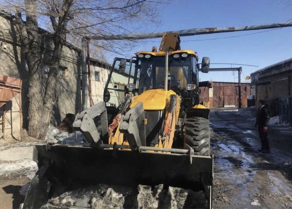 экскаватор погрузчик JCB 5CX вся техника