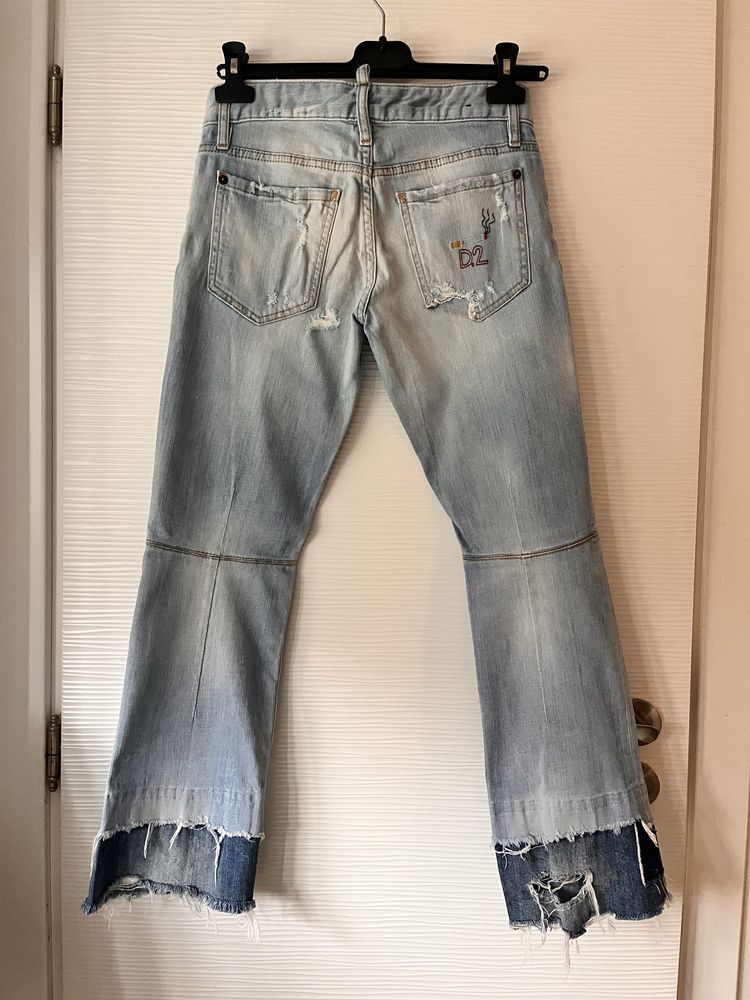 Дънки Dsquared с много ниска талия