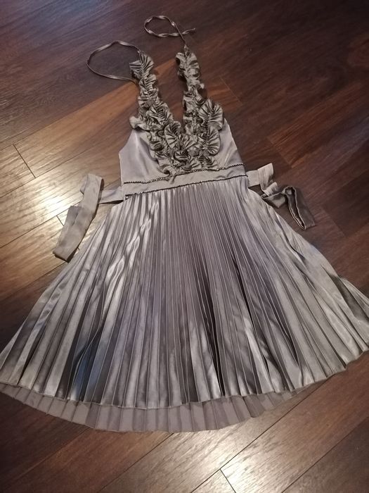 Vând rochiță eleganta