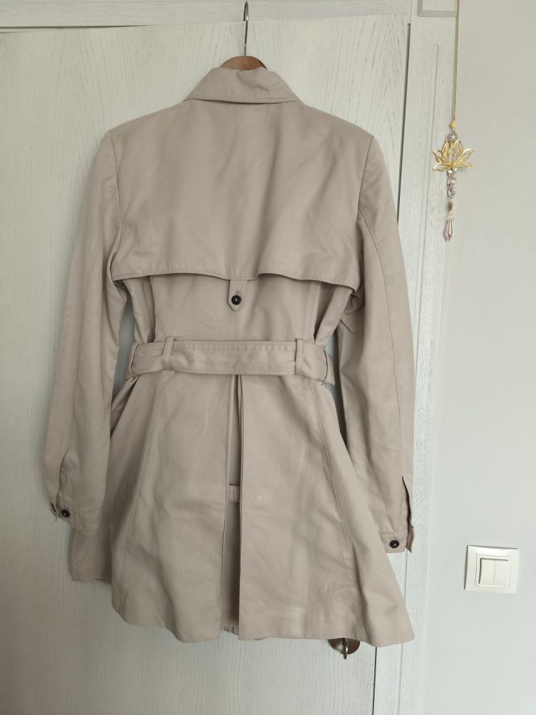 Тренч ZARA в бежов цвят