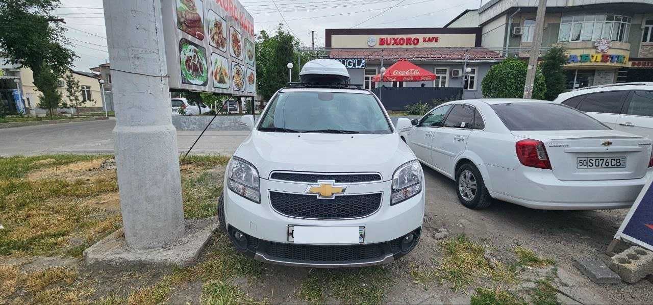 Продается CHEVROLET ORLANDO 4 позиция автомат с люком 2017 года