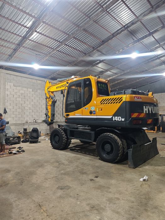 Hyundai Robex 140-w
