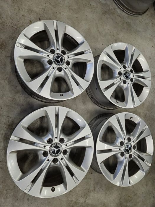 Jante Mercedes C Classe W205 R17 originale stare impecabila