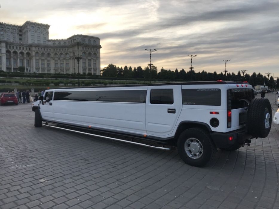 Limuzina de inchiriat Hummer H2 H3 / inchiriere limuzine nunta