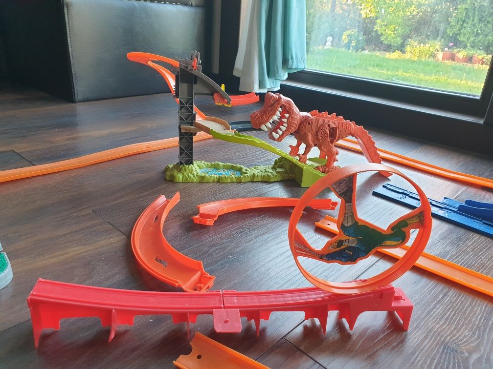 Писти Hot Wheels