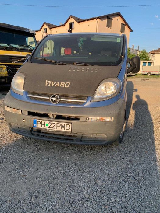 DE VANZARE URGENT duba opel vivaro