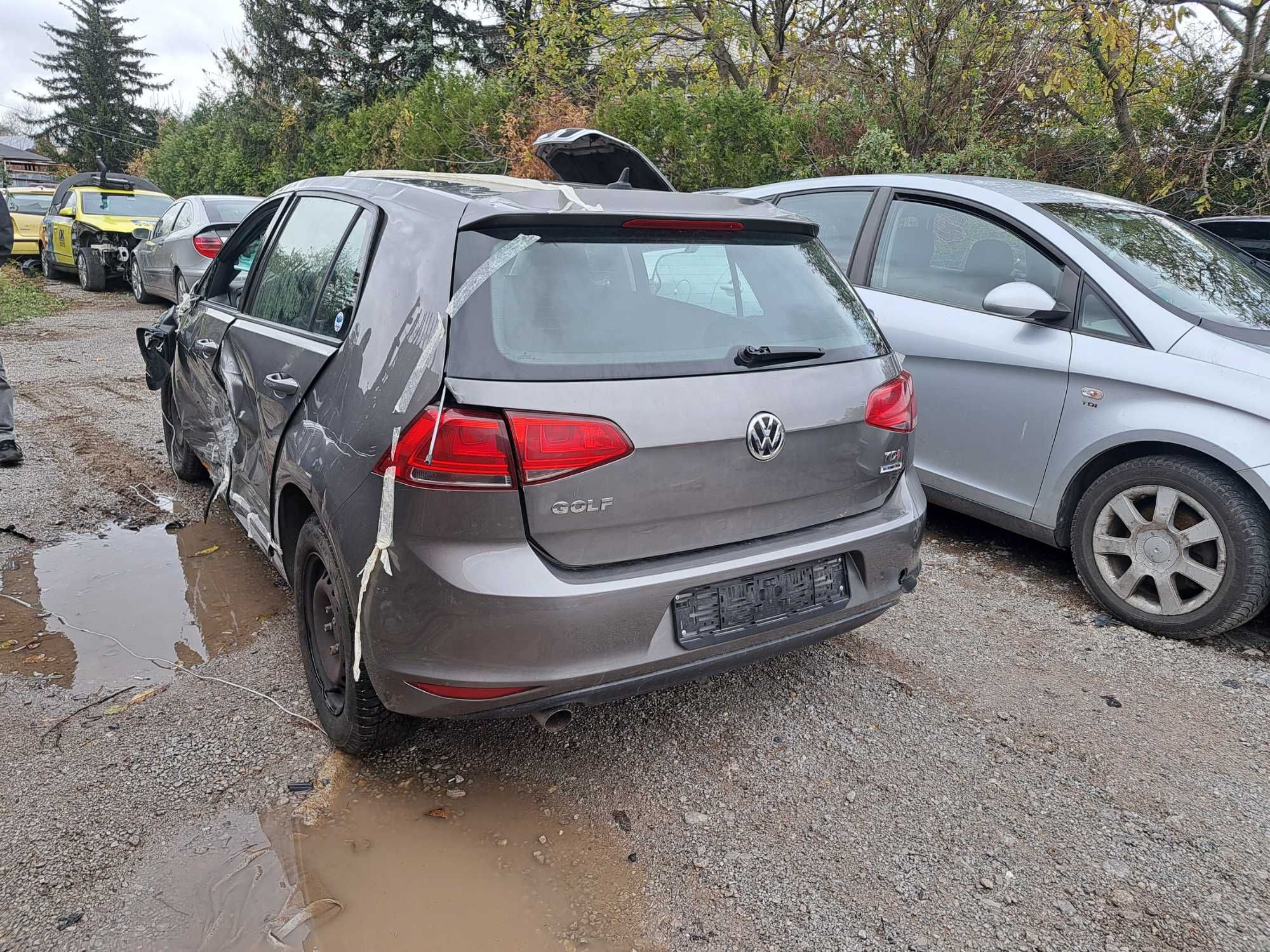 Продавам Голф7 1.6TDI 110кс, 2017г, CXX на части / VW Golf VII 4врати