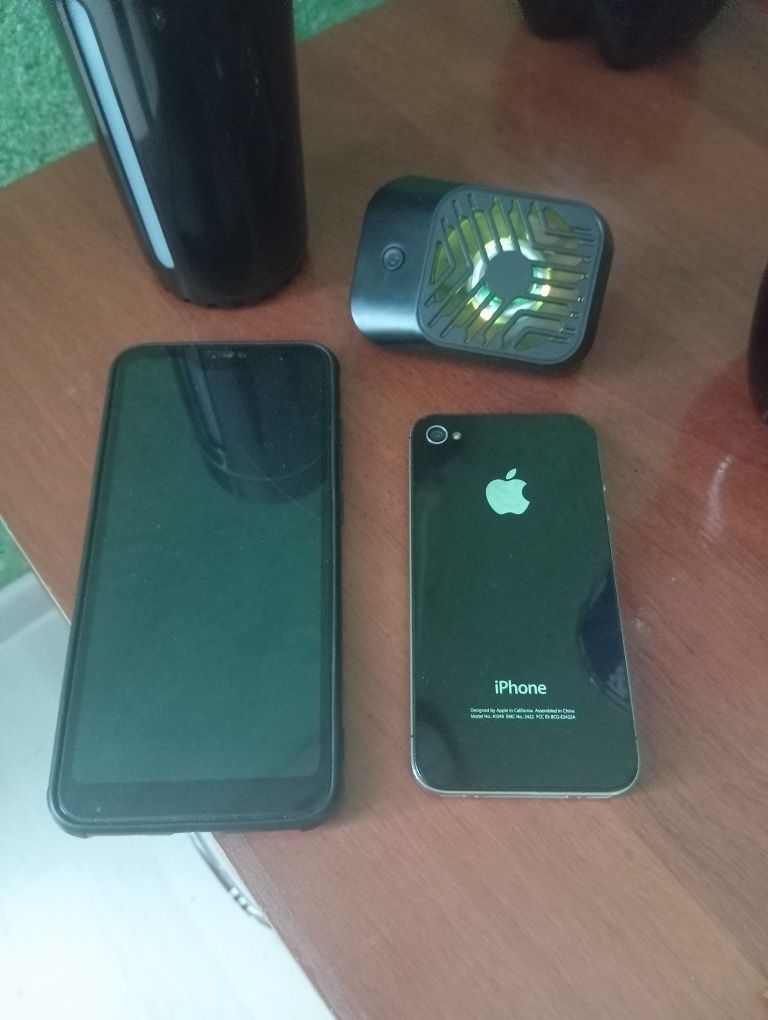 Iphone4 mini srochna sotiladi