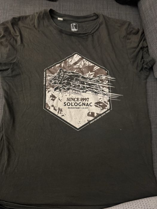 9 чифта тениски