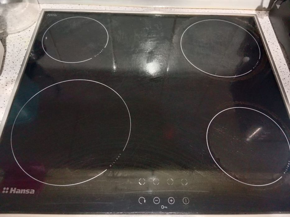 продам электрическию плиту сенсорную