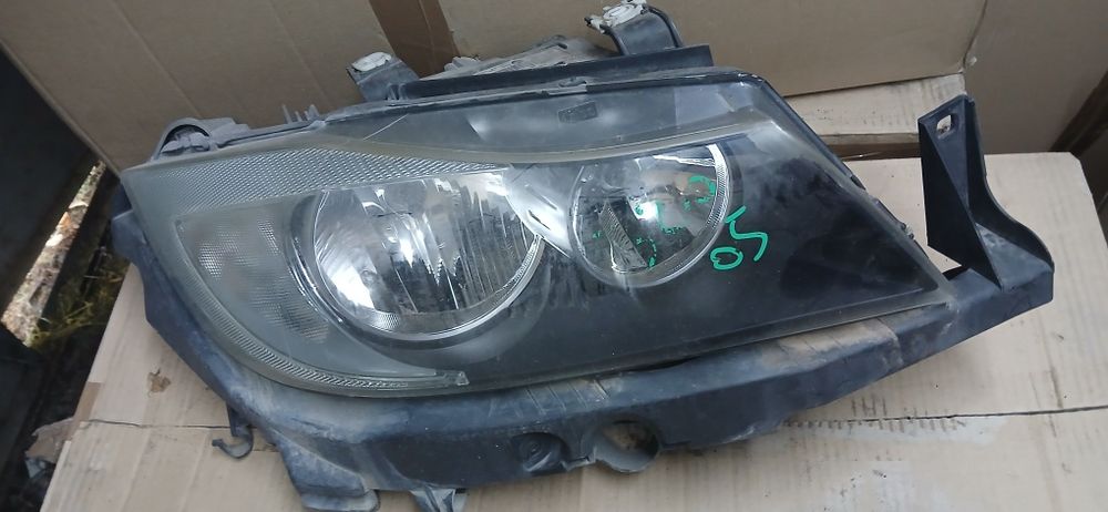 BMW 3 e90 /e91 - десен фар оригинален Valeo