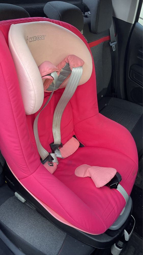 Scaun masina Maxi Cosi Pearl roz cu baza Isofix inclusa