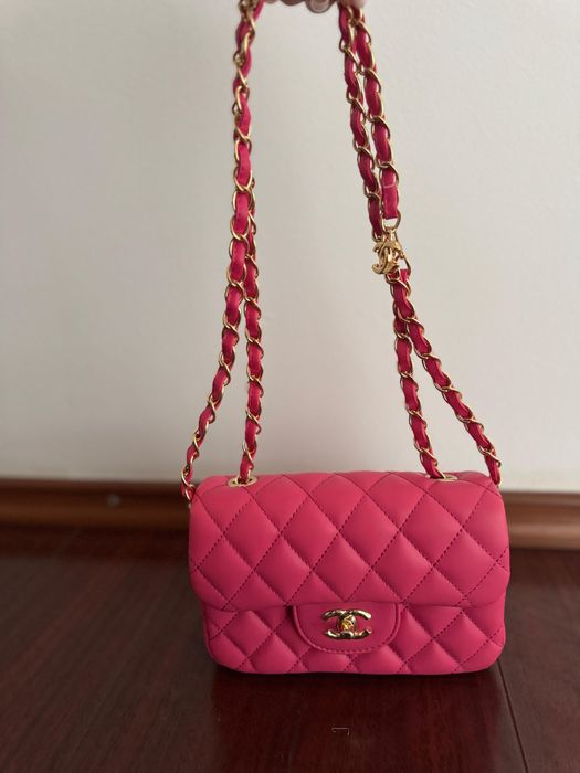 Vând geantă CHANEL