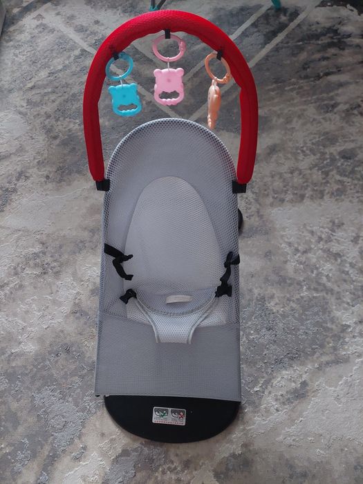 Продам Шезлонг удобный,лёгкий