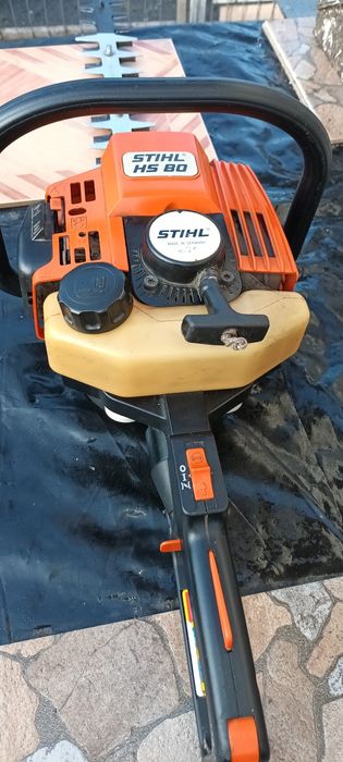 Vând drujbă gard viu