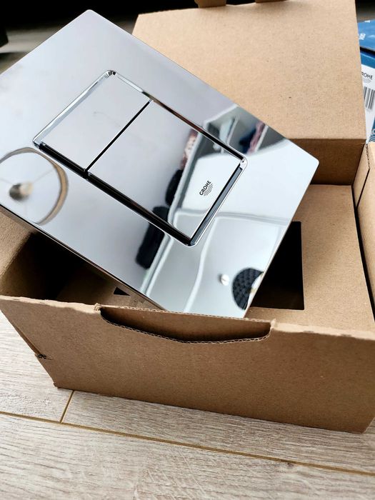 Clapa de WC argintiu lucios