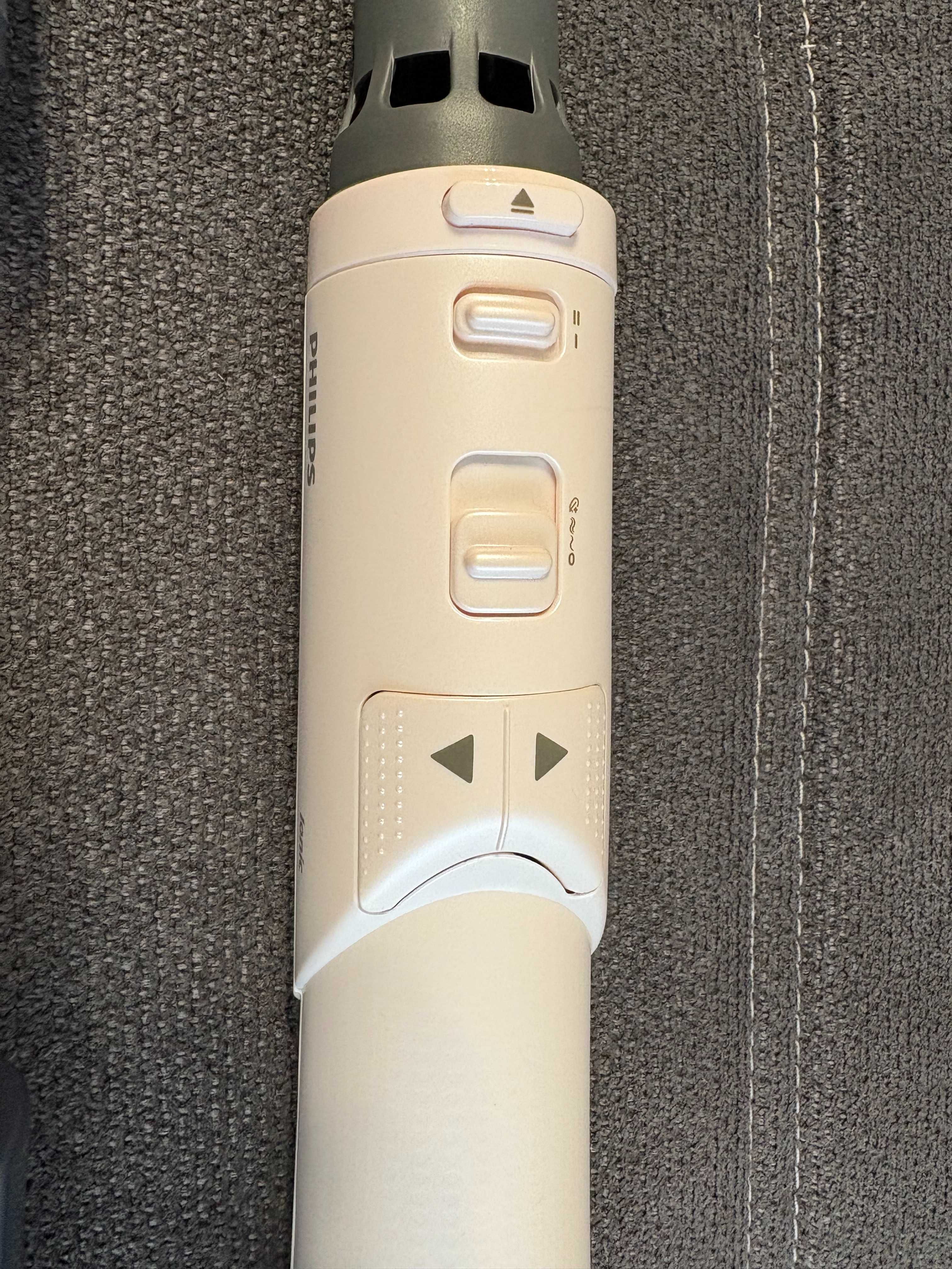 Philips 7000 BH735 ротационна четка за оформяне на прически с въздух