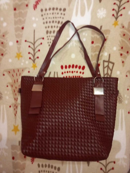 Дамски чанти и раници-6лв