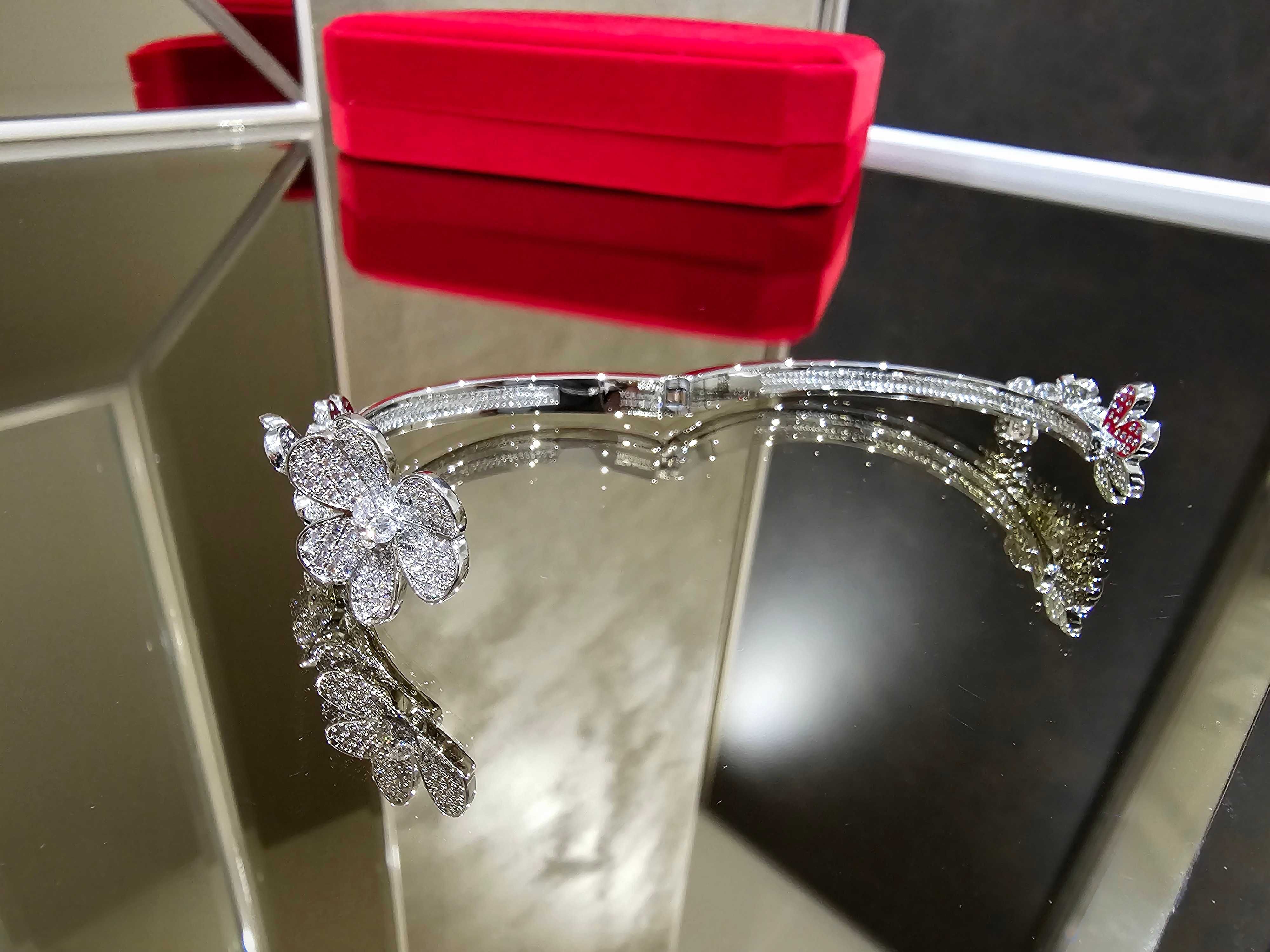 Van Cleef & Arpels VCA Silver 7 Flowers Frivole Diamond Дамска Гривна