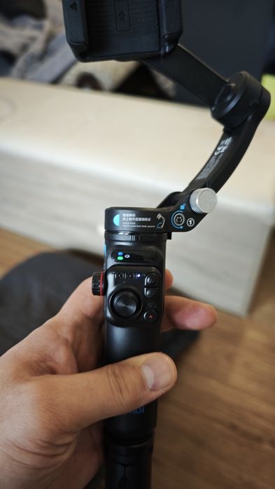 Гимбал стойка за телефон