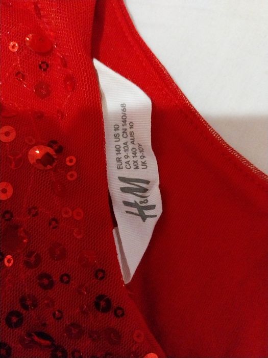 Прекрасна бална рокля от H&M за малка принцеса