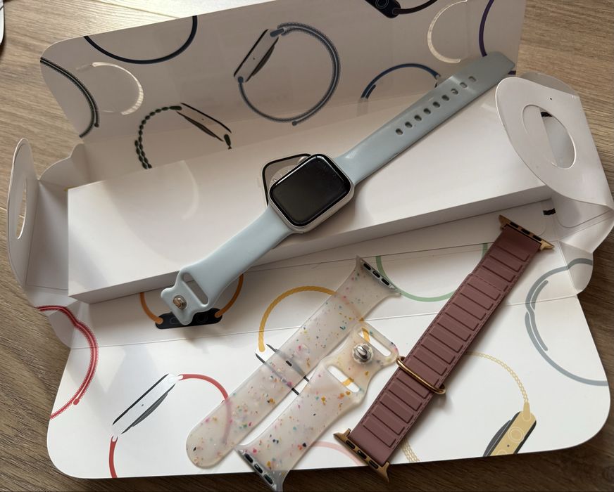 Часовник Apple Watch S8