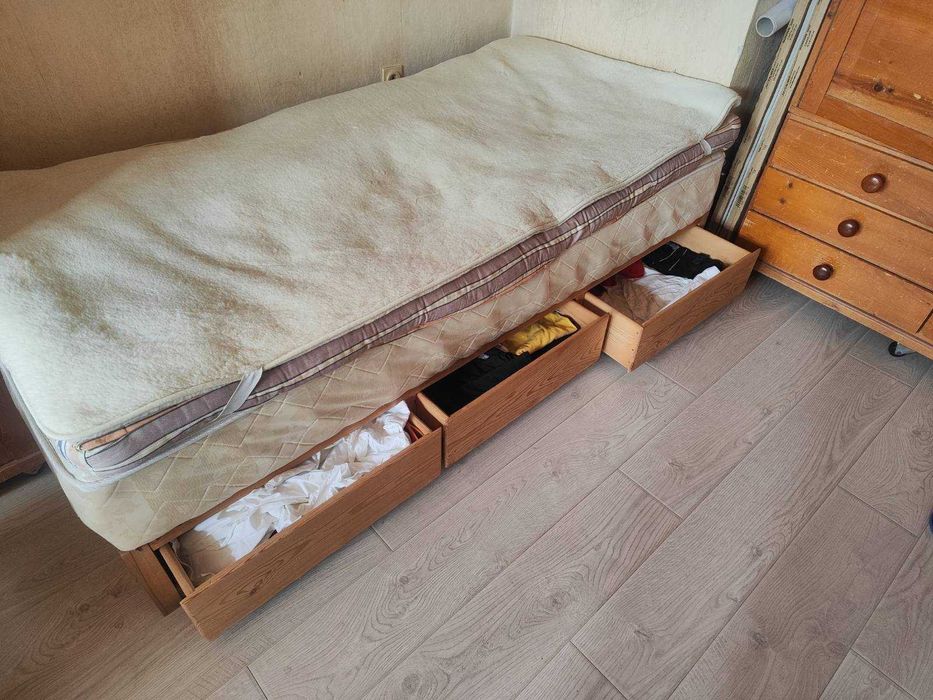 Легло с 3 Чекмеджета, Матрак и Дьошек