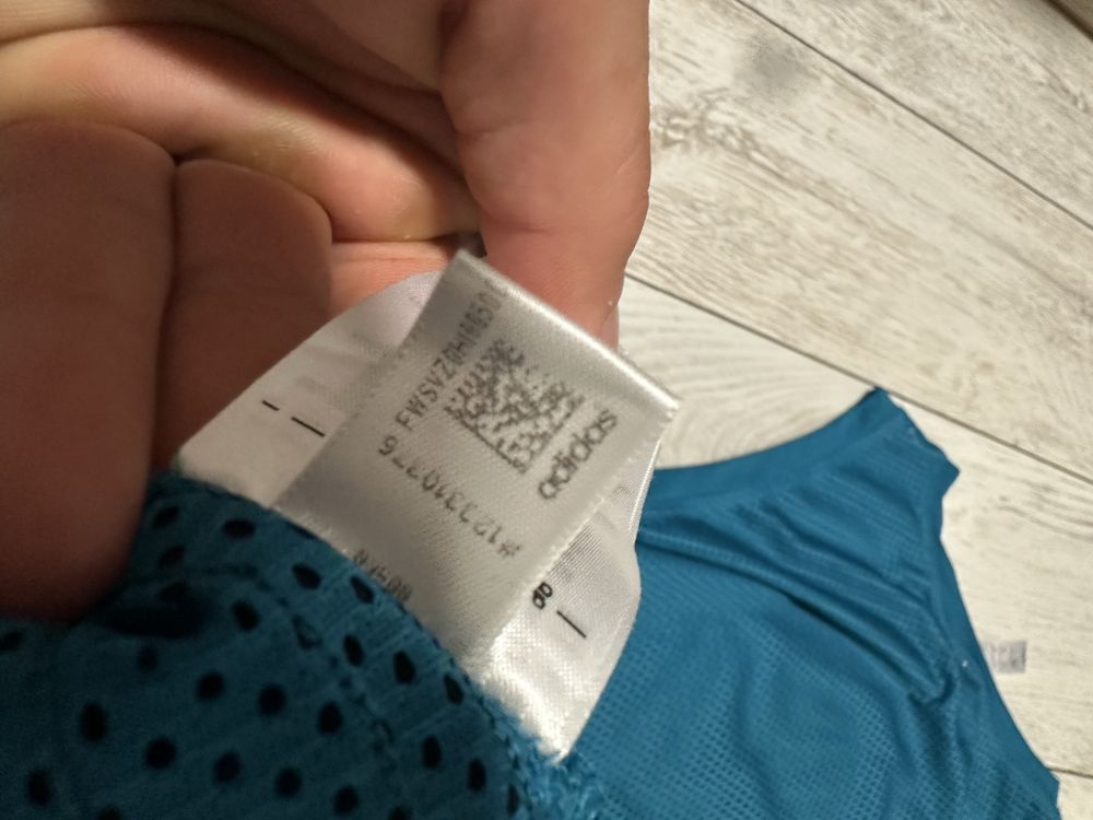 Adidas потник