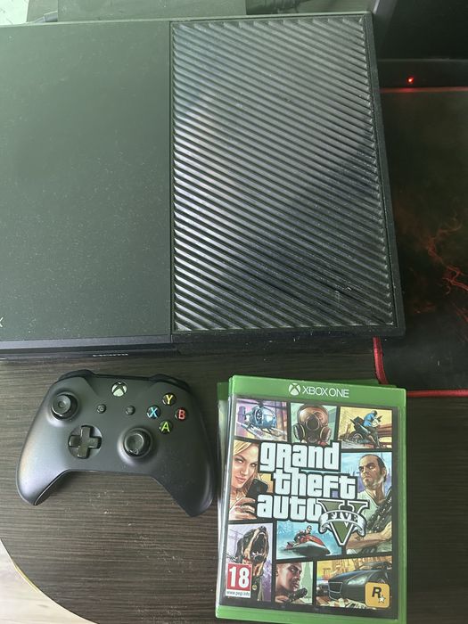 Xbox one с 3 игри