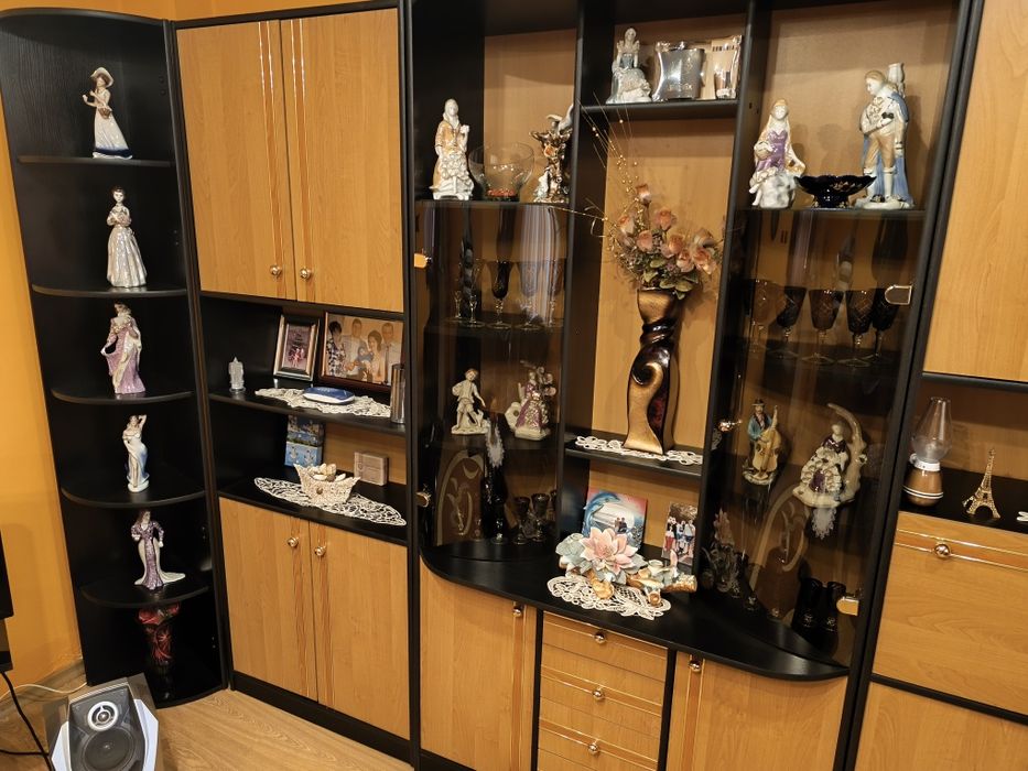 Vând mobila completă