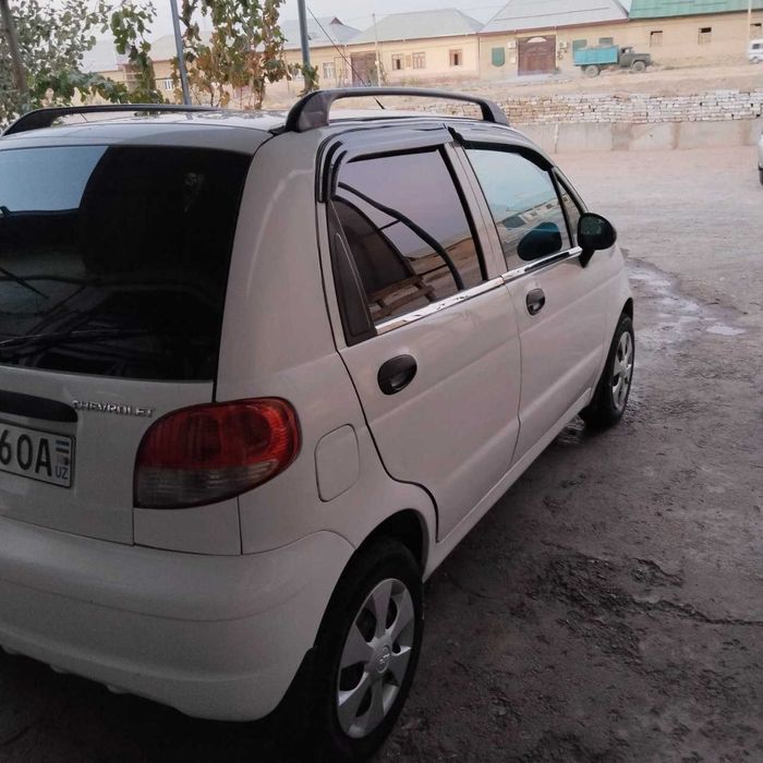 matiz 2010  sotiladi