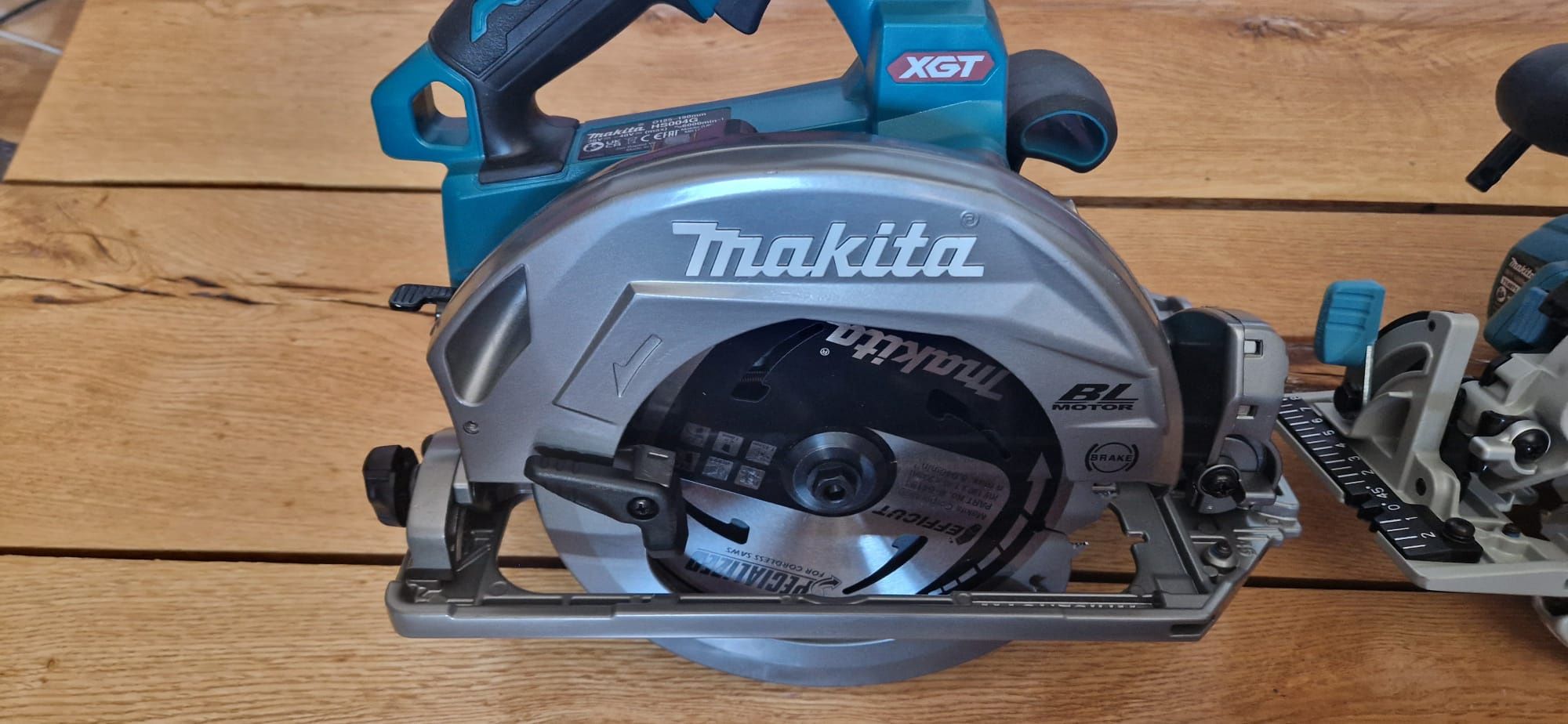 Makita circular pe acumulator