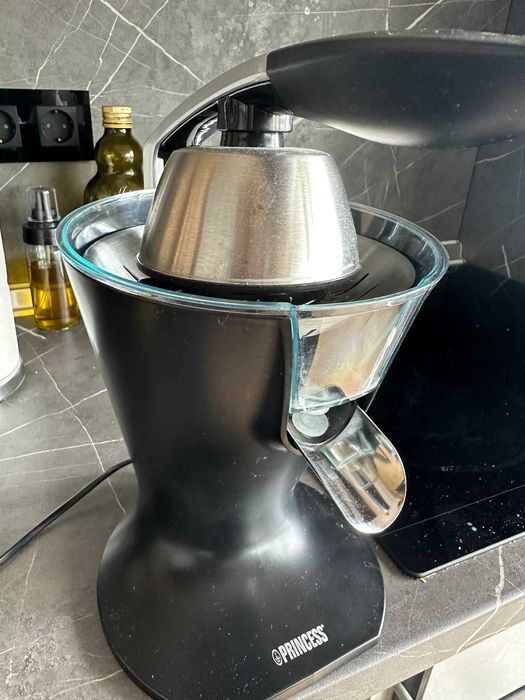 Портокалова сокоизстисквачка марка Princess - като нова