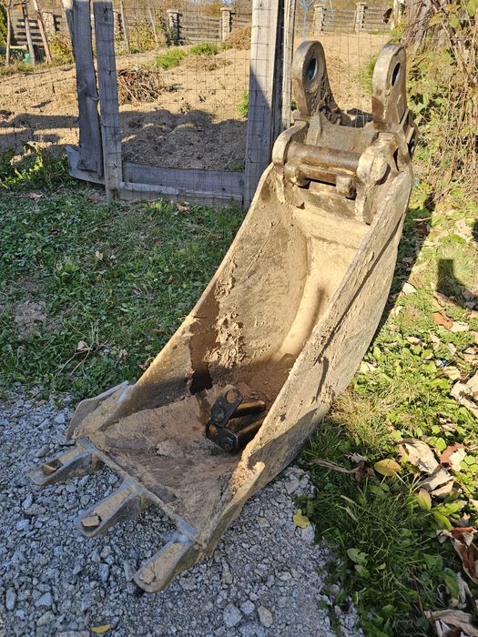 Cupă buldoexcavator