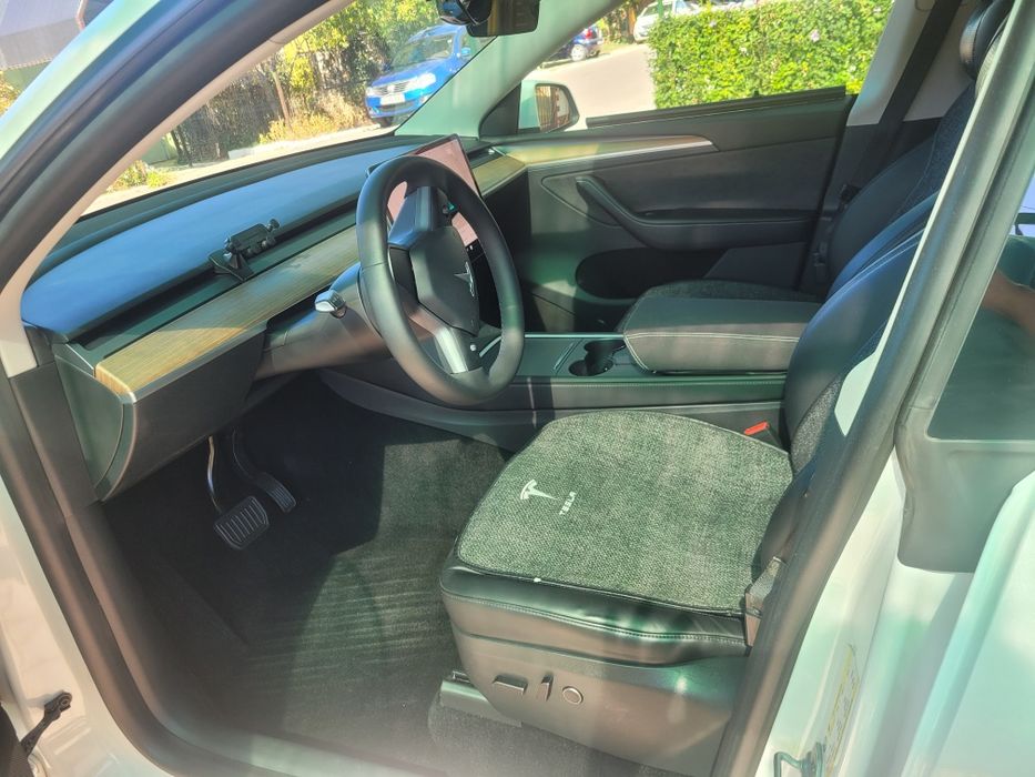 Tesla Y Long range 2023