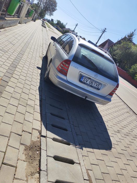 Vand sau schimb mercedes C clas 2.2 diesel 150 cp