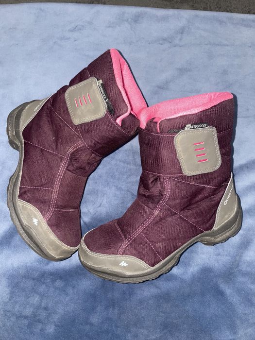 Продам детские ботинки