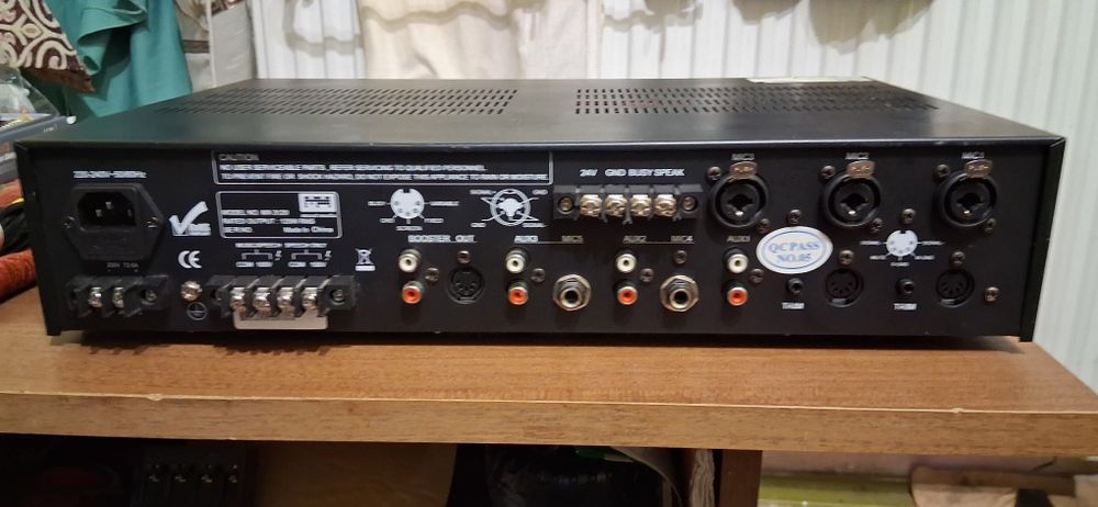 Mixer profesional MX-3120 cu multe functii aux/mixte ...cititi